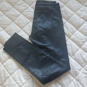 Black skinny jeans